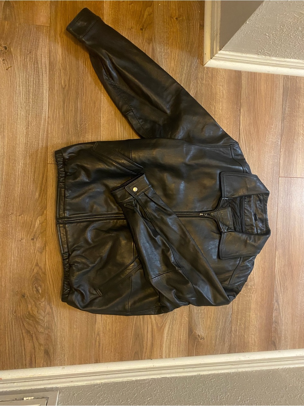 Black Leather Bomber Jacket - Classic Men's Style